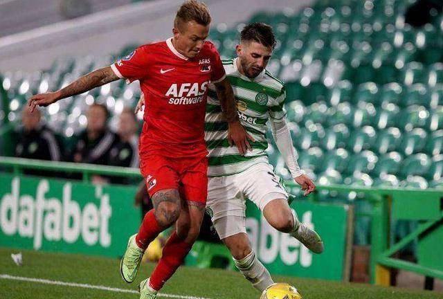 与年轻球员 与年轻球员