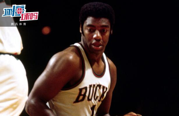 与此同时 与此同时